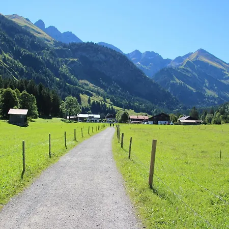 Appartement Fewo-bergromantik Mit Sauna, Pool Und Kostenlosen Sommerbergbahntickets